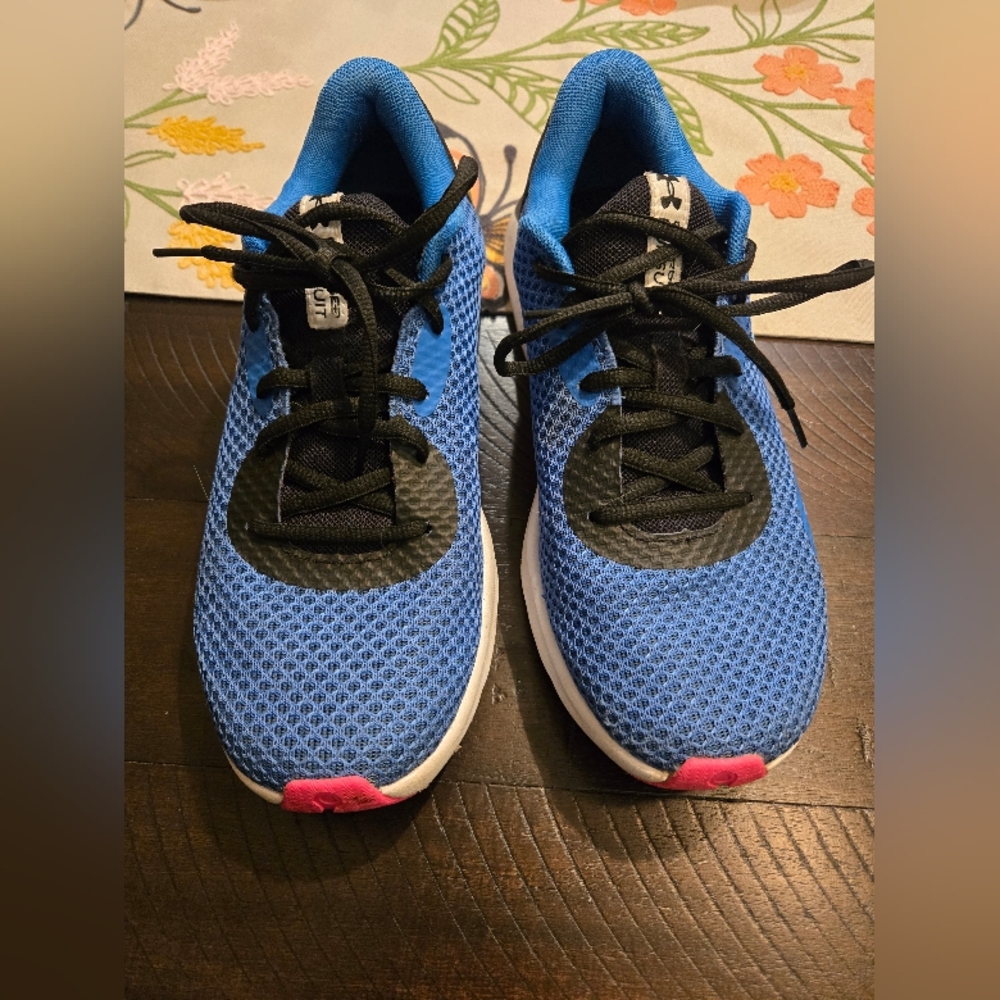 Under Armour Blue Athletic Shoes Sz 9.5